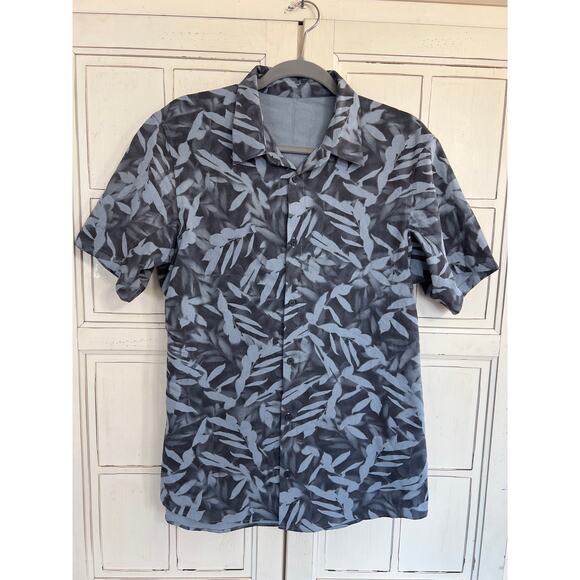 Lululemon men’s gray patterned Hawaiian style button down shirt see measurements - Picture 1 of 4